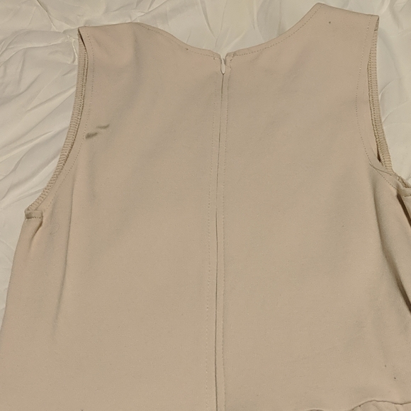 Cream and White Dress - Picture 2 of 3